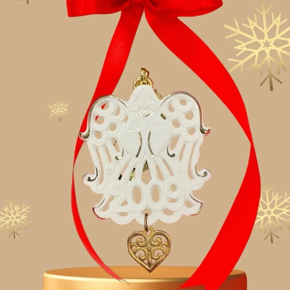 Lenox White Angel‎ Ornament 2009